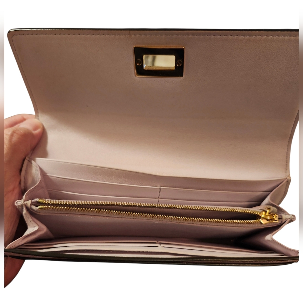 Fendi Blush Leather Wallet with Gold Detail - Picture 5 of 14